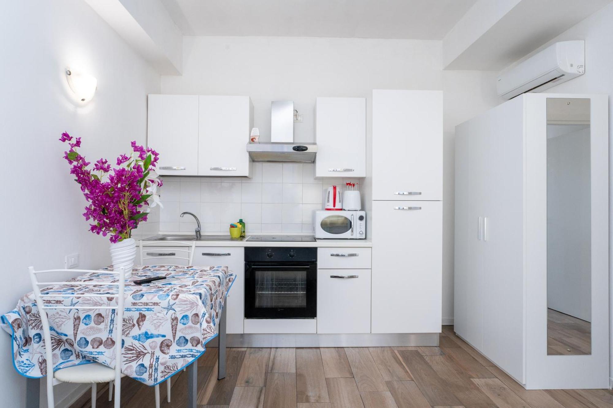 Station's Apartment